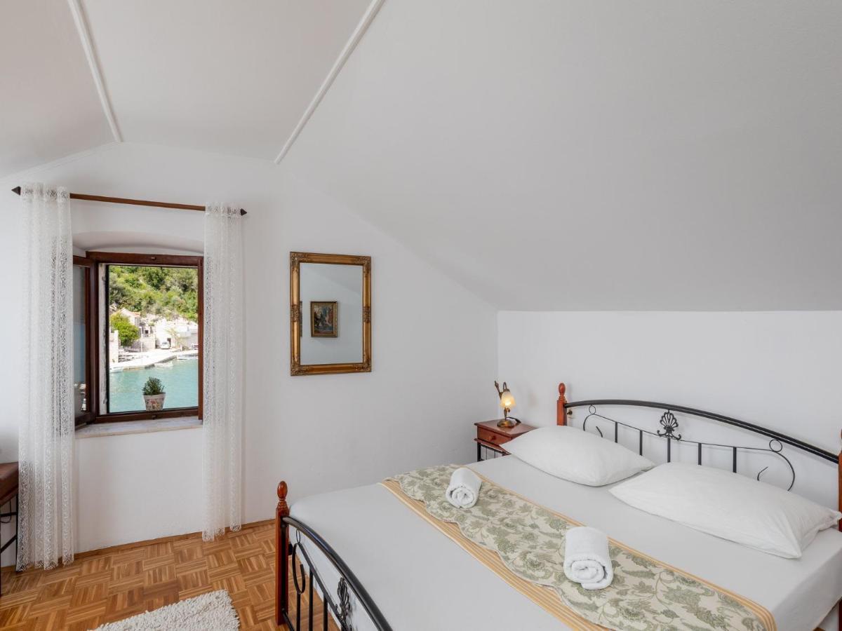 Holiday Home By The Sea - Nina & Kate Ston Exteriér fotografie
